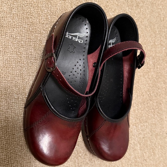 Size 38 / US8 - Dansko Red Mary Jane Leather Clogs - Picture 1 of 4